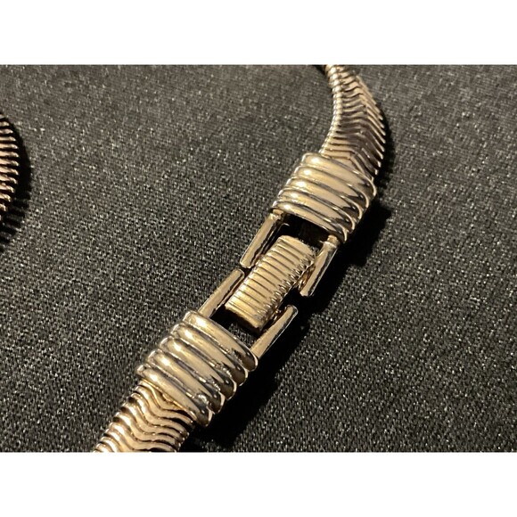 Vintage Parklane 16in Choker Gold Tone Enamel Rhinestone - Picture 5 of 6